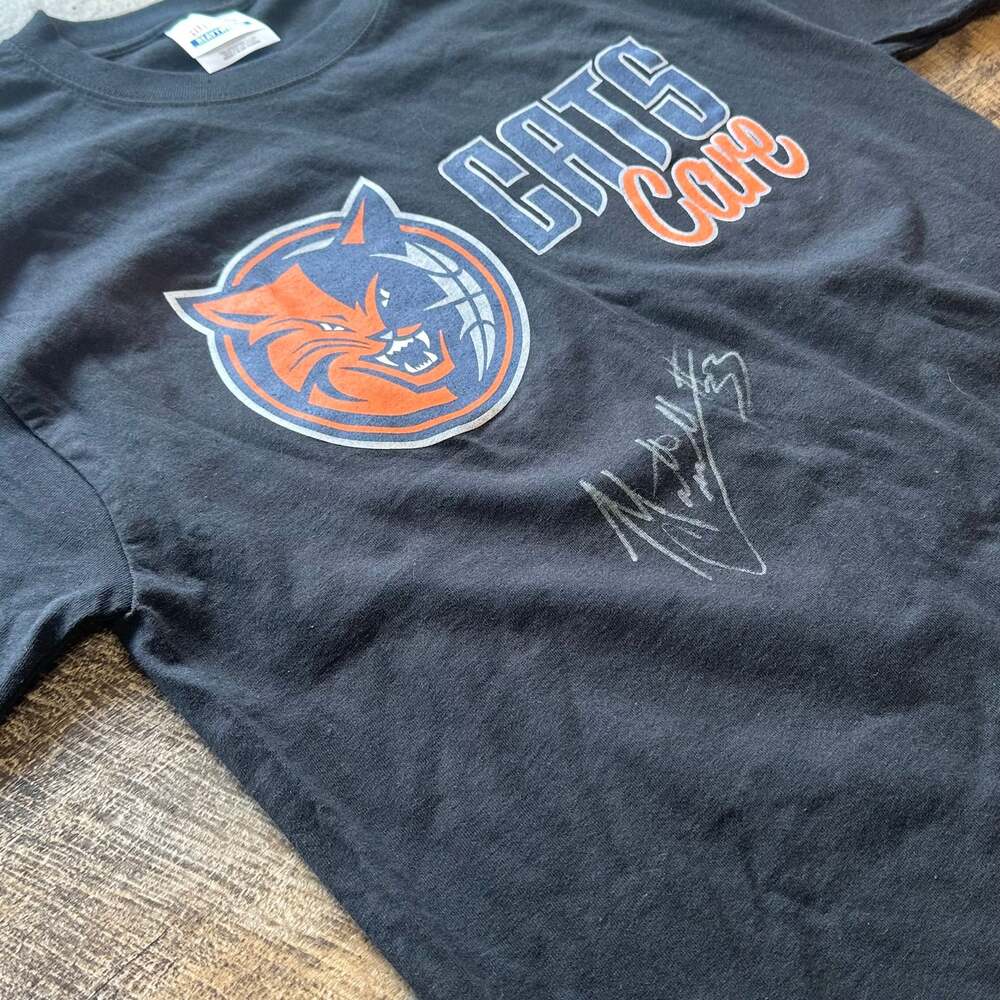 Vintage Charlotte Bobcats NBA Basketball T-Shirt